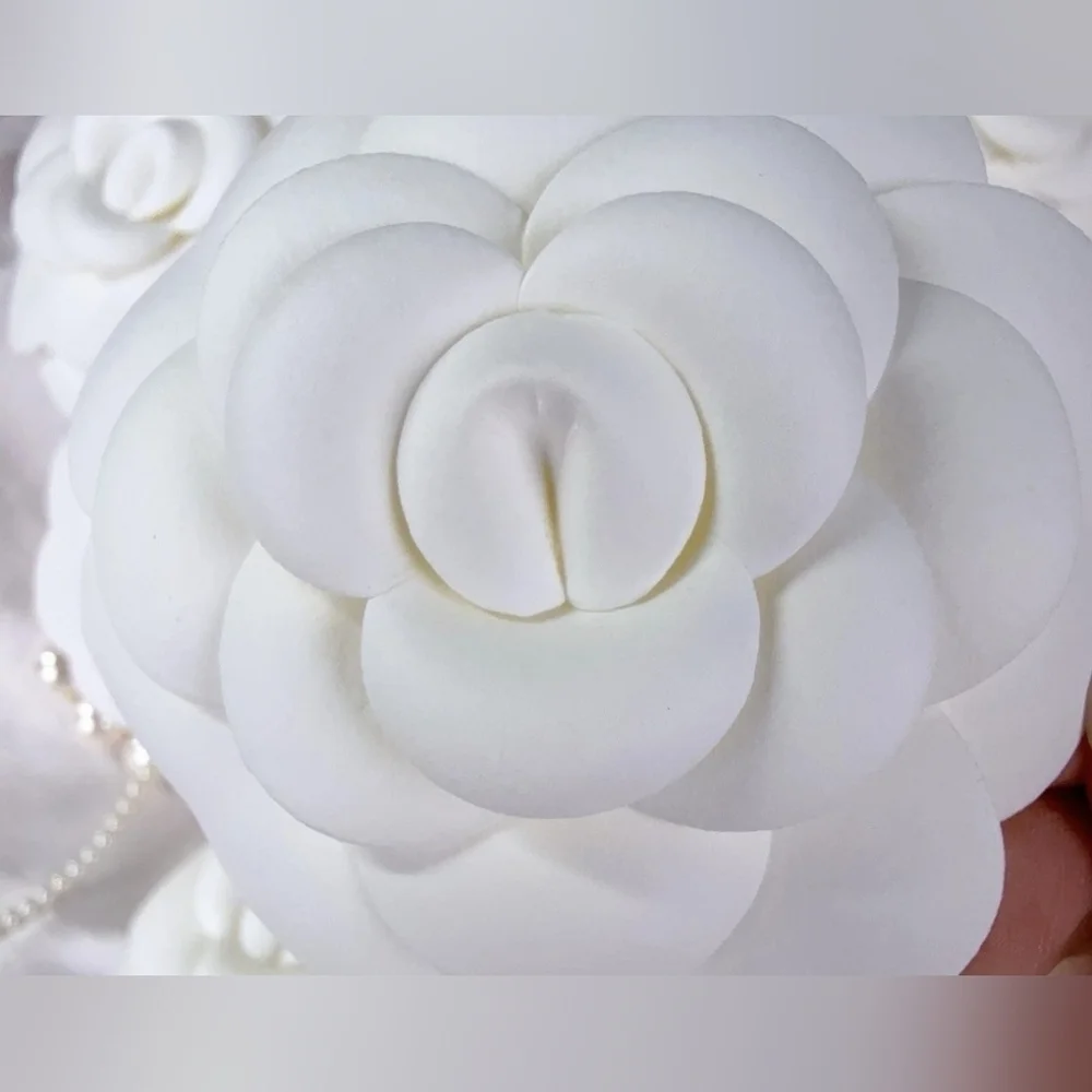 CHANEL White Camellia Flower 7.5cm Gift Wrap Packaging Accessory Authentic